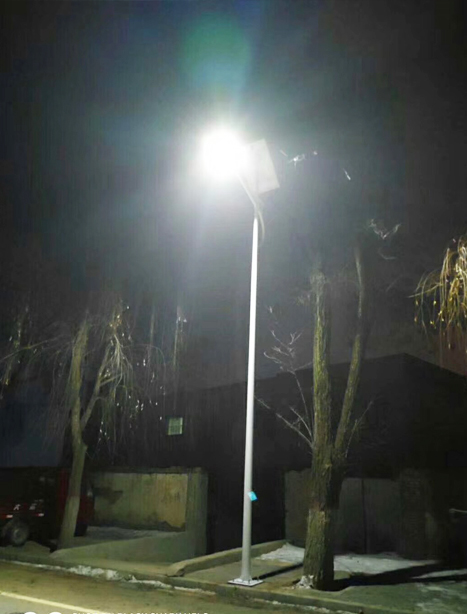 积石山县庆城太阳能路灯项目