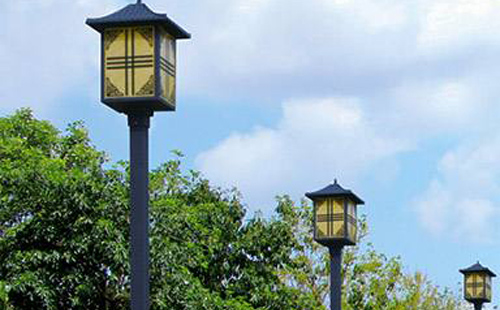 庆城庭院灯安装间距与布灯设计全解析